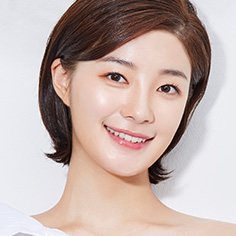 단발 여성 모델 웃는 얼굴